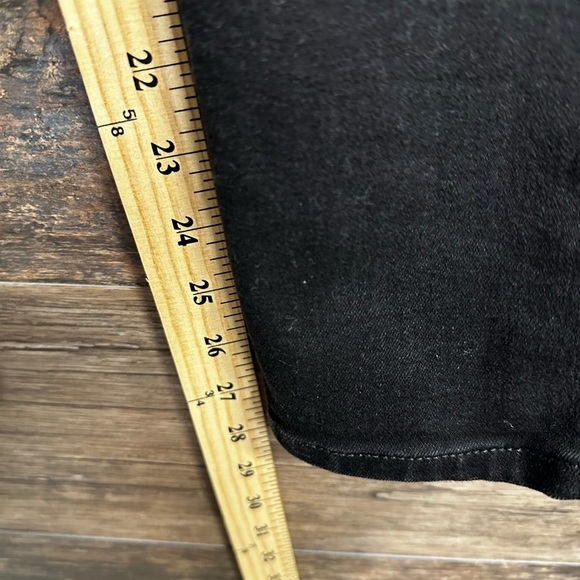 Old Navy Women's Rockstar Black Super Skinny Mid Rise Jeans - Picture 3 of 7